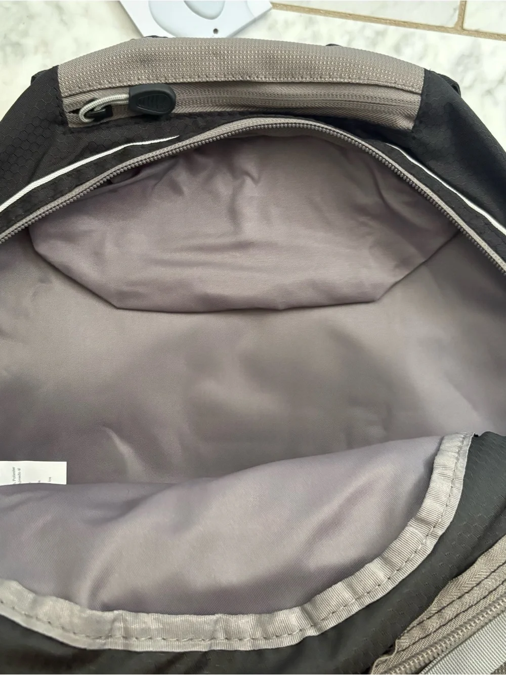 High Sierra Large 19in Backpack Travel School Book bag Tablet Sleeve Black Gray